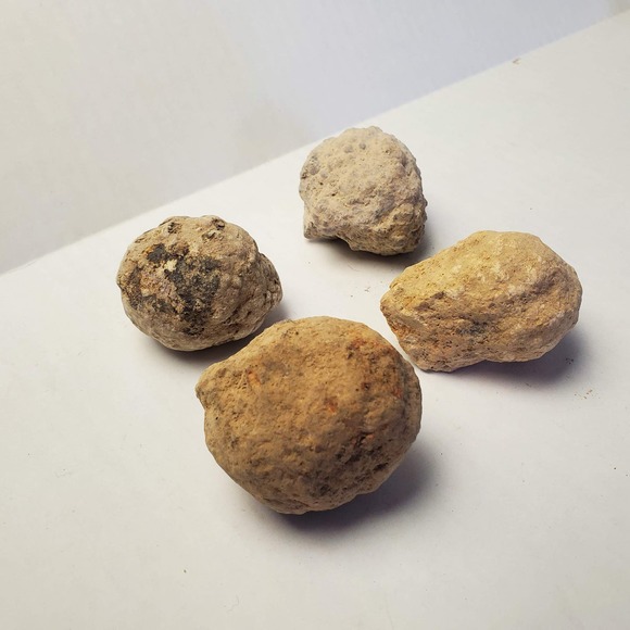 Geodes Unopen 4 stones geo stones - Picture 2 of 4